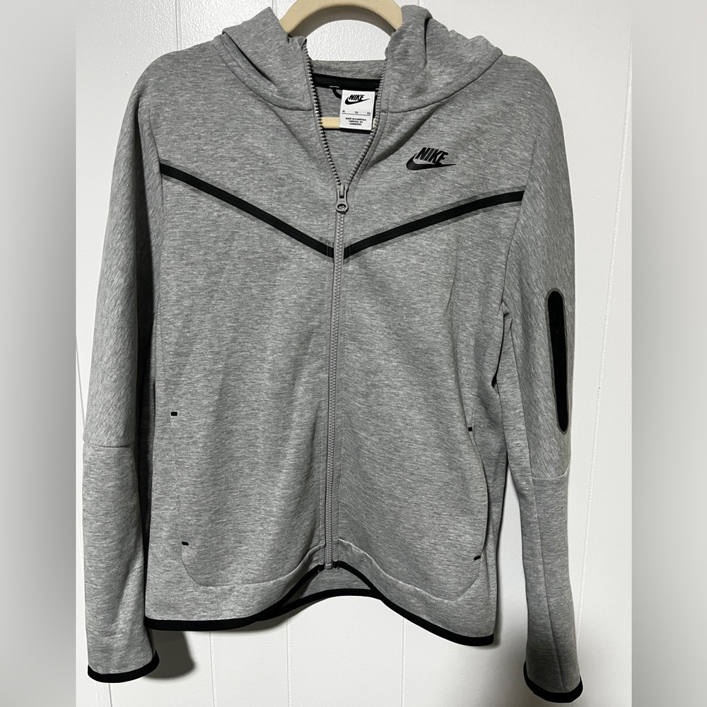Nike Tech Fleece Full-Zip Hoodie in Gray- Youth XL